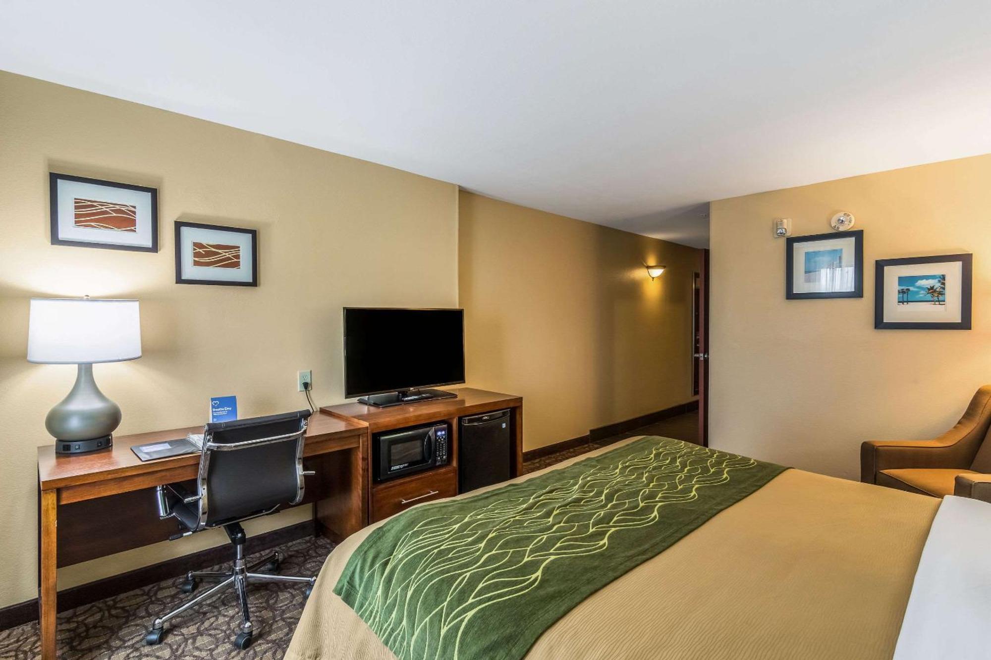 Comfort Inn & Suites Panama City North Luaran gambar